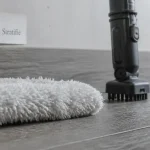 Peut-on utiliser un nettoyeur vapeur sur parquet stratifié sans danger ?