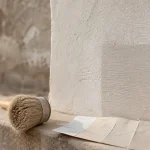 Peinture extérieur à la chaux sur façade enduite, aspect mat minéral
