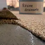 Résine drainante sur support béton, drainage entre granulats